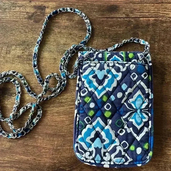 Vera Bradley phone case crossbody - Picture 2 of 5